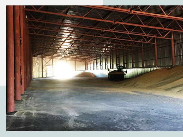 Строительство зернохранилищ в Устях-Лабинске